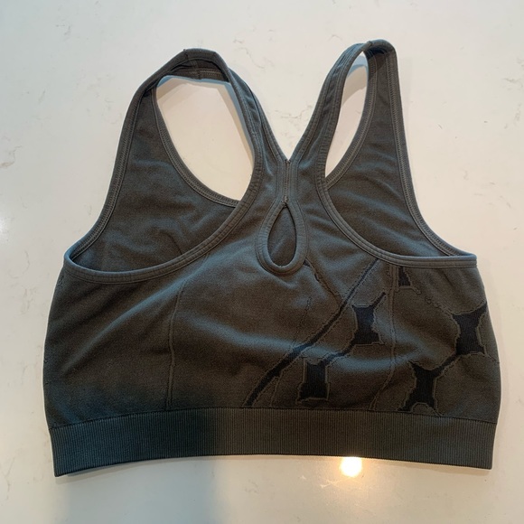 NUX Active Seamless Racerback Sports Bra - Picture 2 of 6